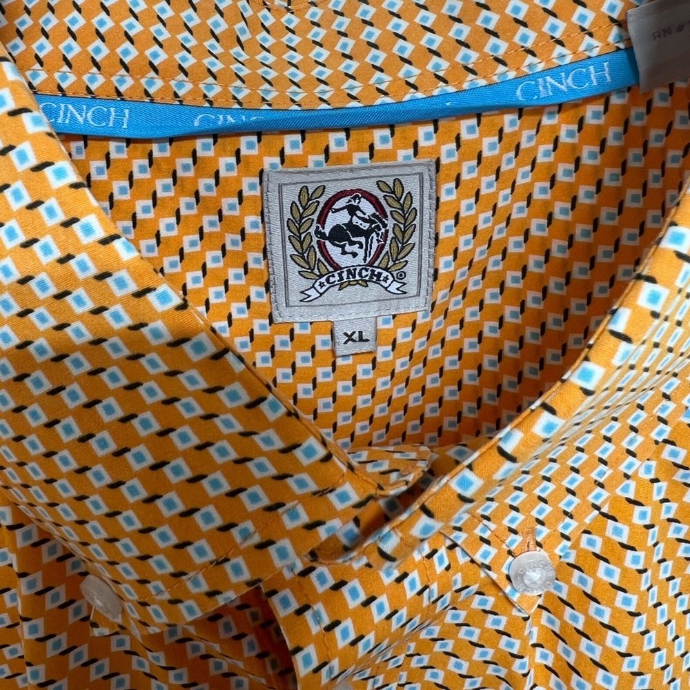 Cinch Short sleeve button down - Picture 4 of 4